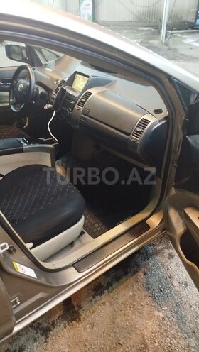 Toyota Prius-8