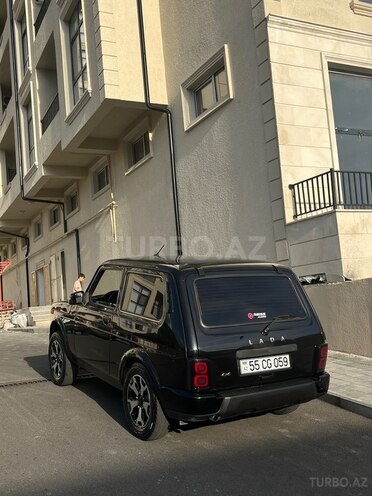 LADA (VAZ) Niva-8