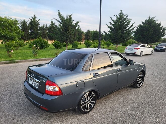 LADA (VAZ) Priora-8