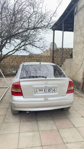 Opel Astra-2