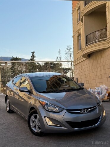 Hyundai Elantra-6