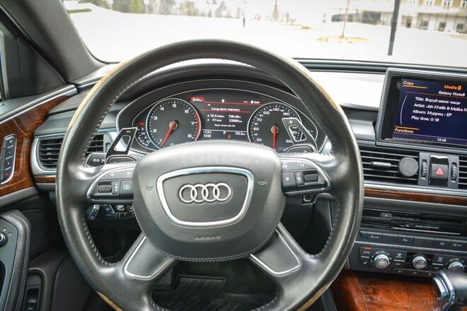 Audi A6-6