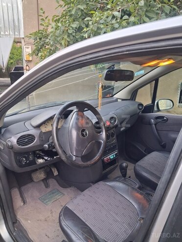 Mercedes A 170-4