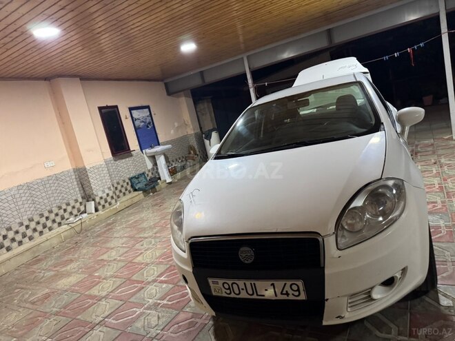 Fiat Linea-1