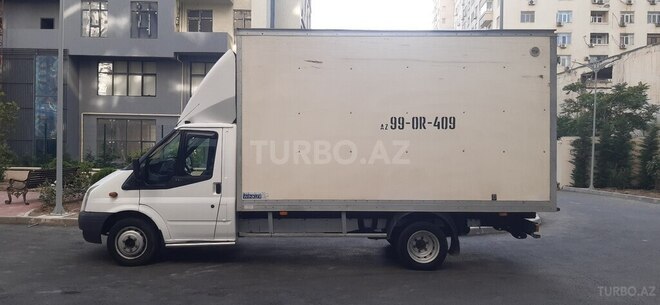 Ford Transit-4