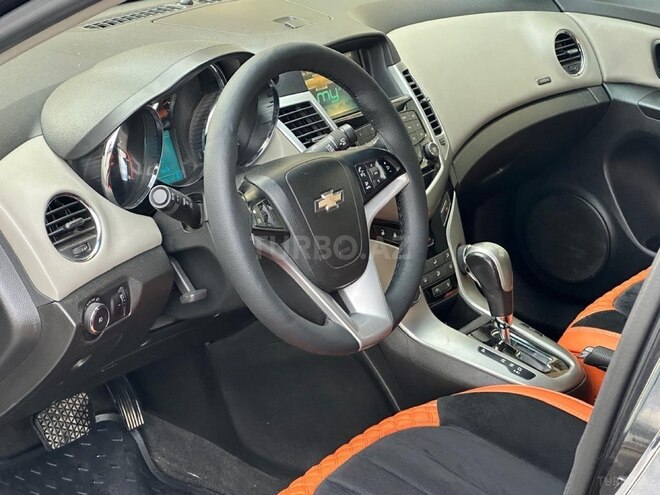 Chevrolet Cruze-8