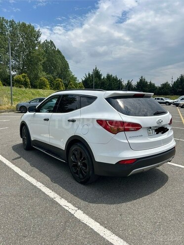 Hyundai Santa Fe-6