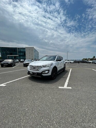 Hyundai Santa Fe-5