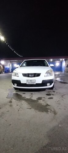 Kia Rio-1
