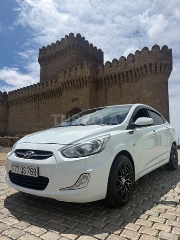 Hyundai Accent-5