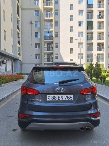 Hyundai Santa Fe-3