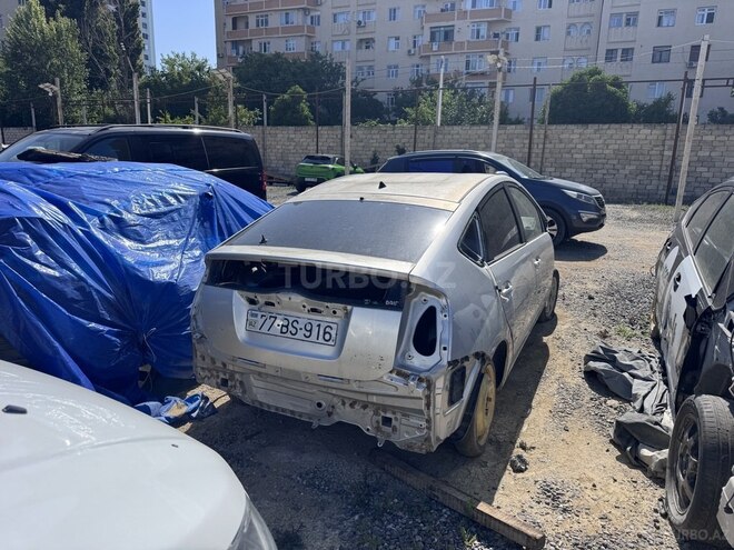 Toyota Prius-3