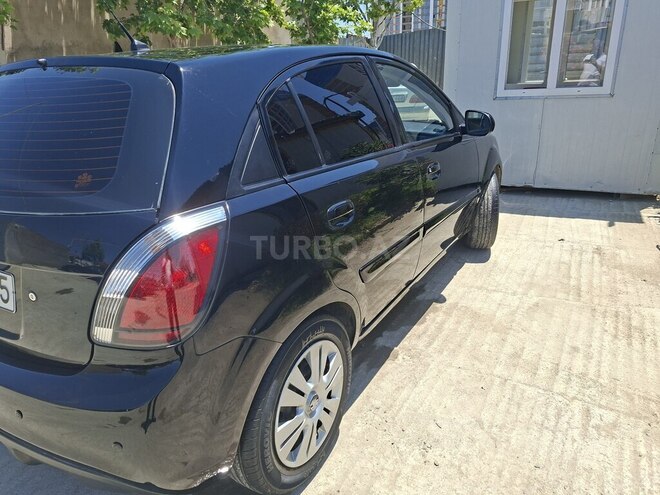 Kia Rio-2