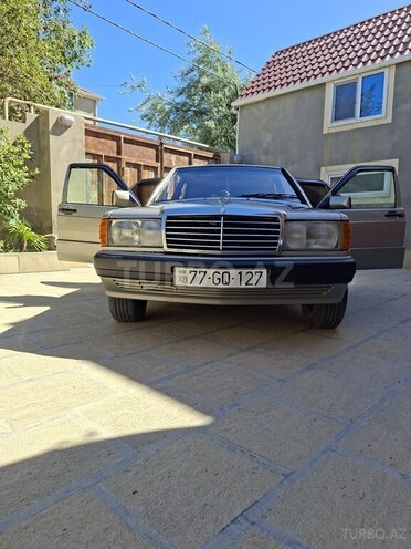 Mercedes 190-7