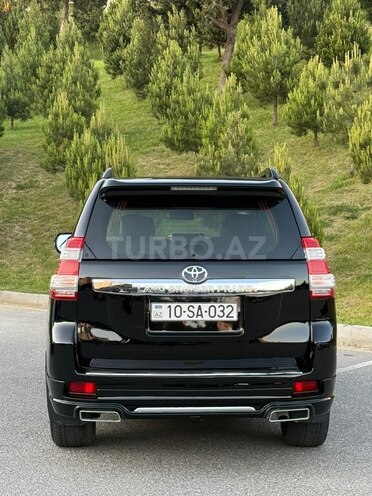 Toyota Land Cruiser Prado-3