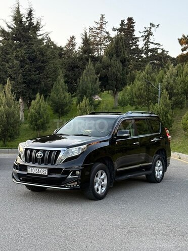 Toyota Land Cruiser Prado-4