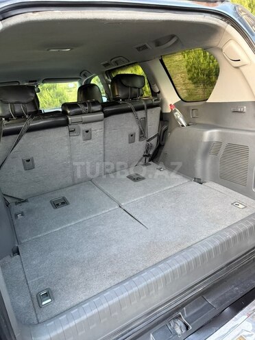 Toyota Land Cruiser Prado-12