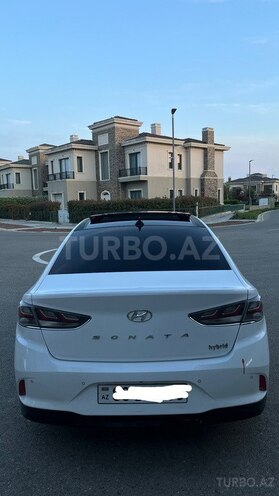Hyundai Sonata-6