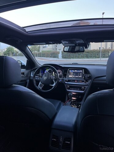 Hyundai Sonata-7