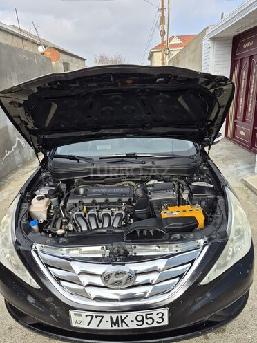 Hyundai Sonata-6
