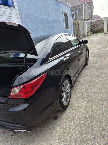 Hyundai Sonata-2