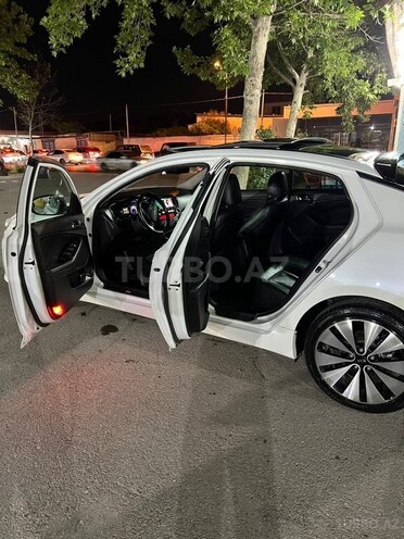 Kia Optima-4