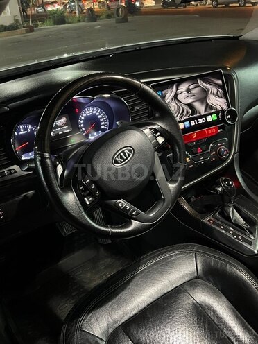 Kia Optima-5