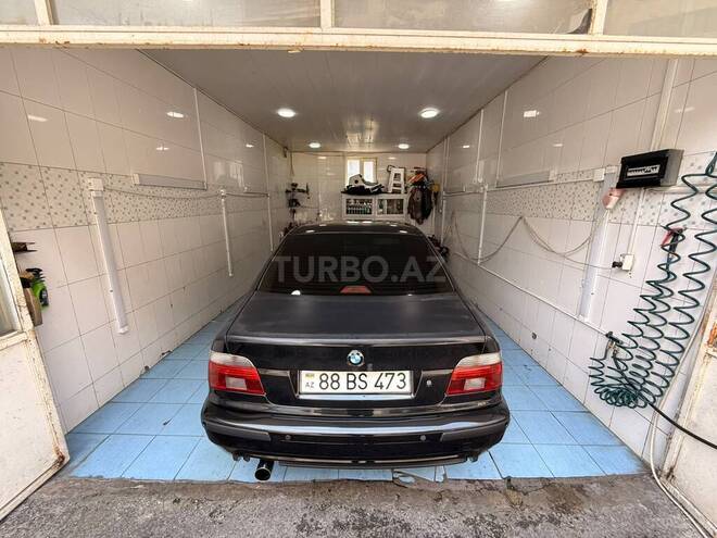 BMW 528-12