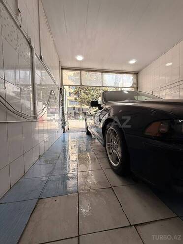 BMW 528-6