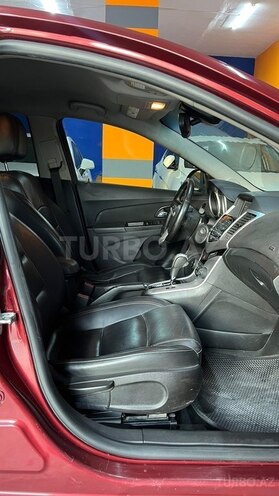 Chevrolet Cruze-15