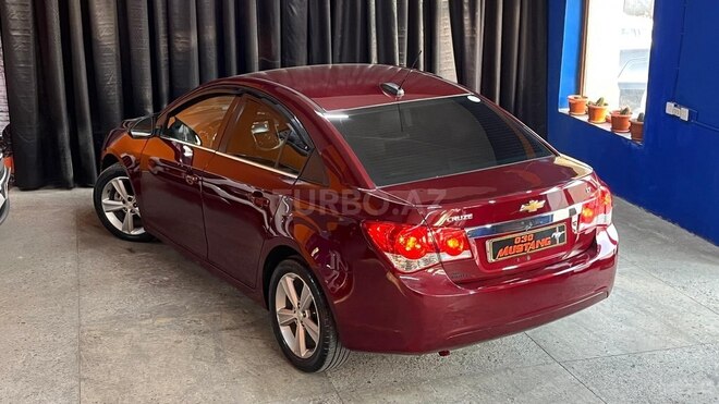 Chevrolet Cruze-11