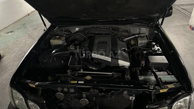 Lexus LX 470-4