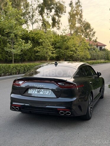 Kia Stinger-4