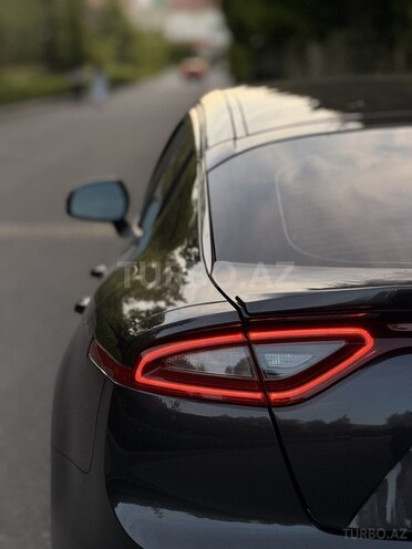 Kia Stinger-9