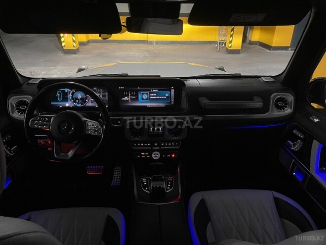 Mercedes G 400-5
