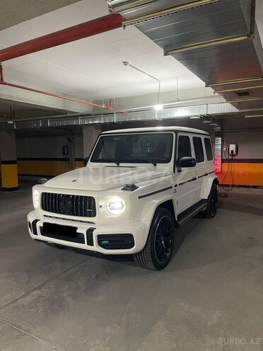 Mercedes G 400-7