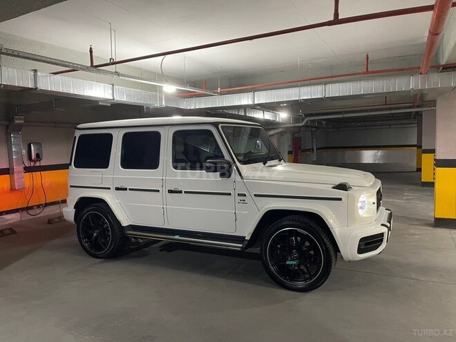 Mercedes G 400-3