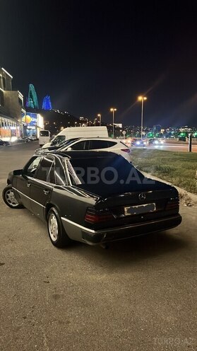 Mercedes 250 D-4
