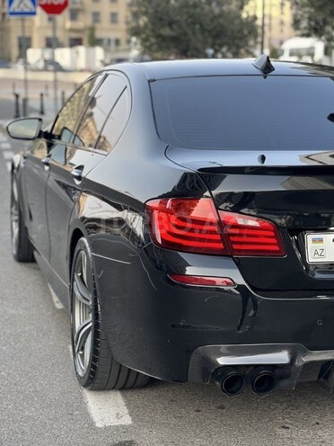 BMW M5-6