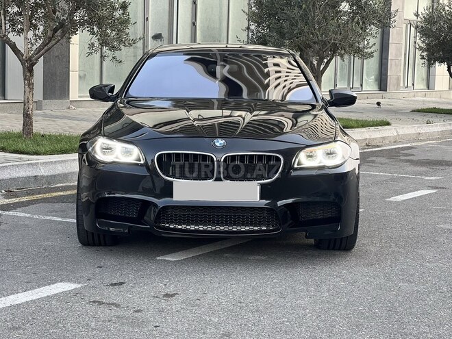 BMW M5-13