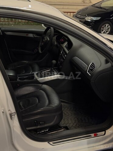 Audi A4-9
