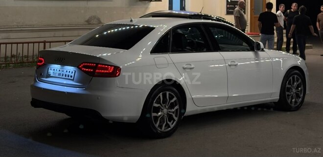Audi A4-2