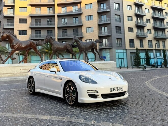 Porsche Panamera-3