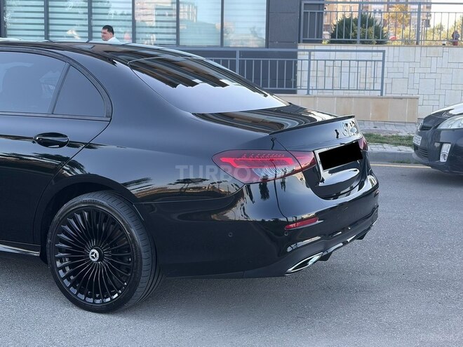Mercedes E 300 de-6
