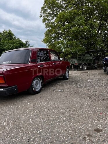 LADA (VAZ) 2107-2