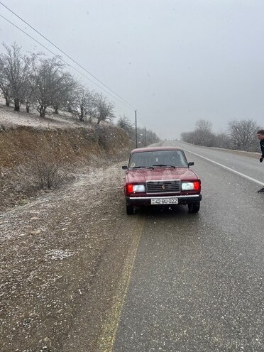 LADA (VAZ) 2107-1