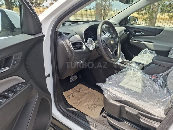 Chevrolet Equinox-13