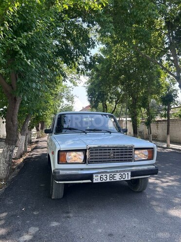 LADA (VAZ) 2107-1