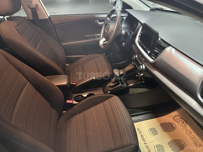 Kia Stonic-12