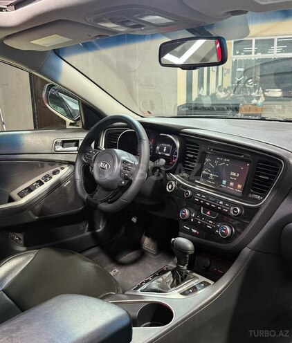 Kia Optima-17